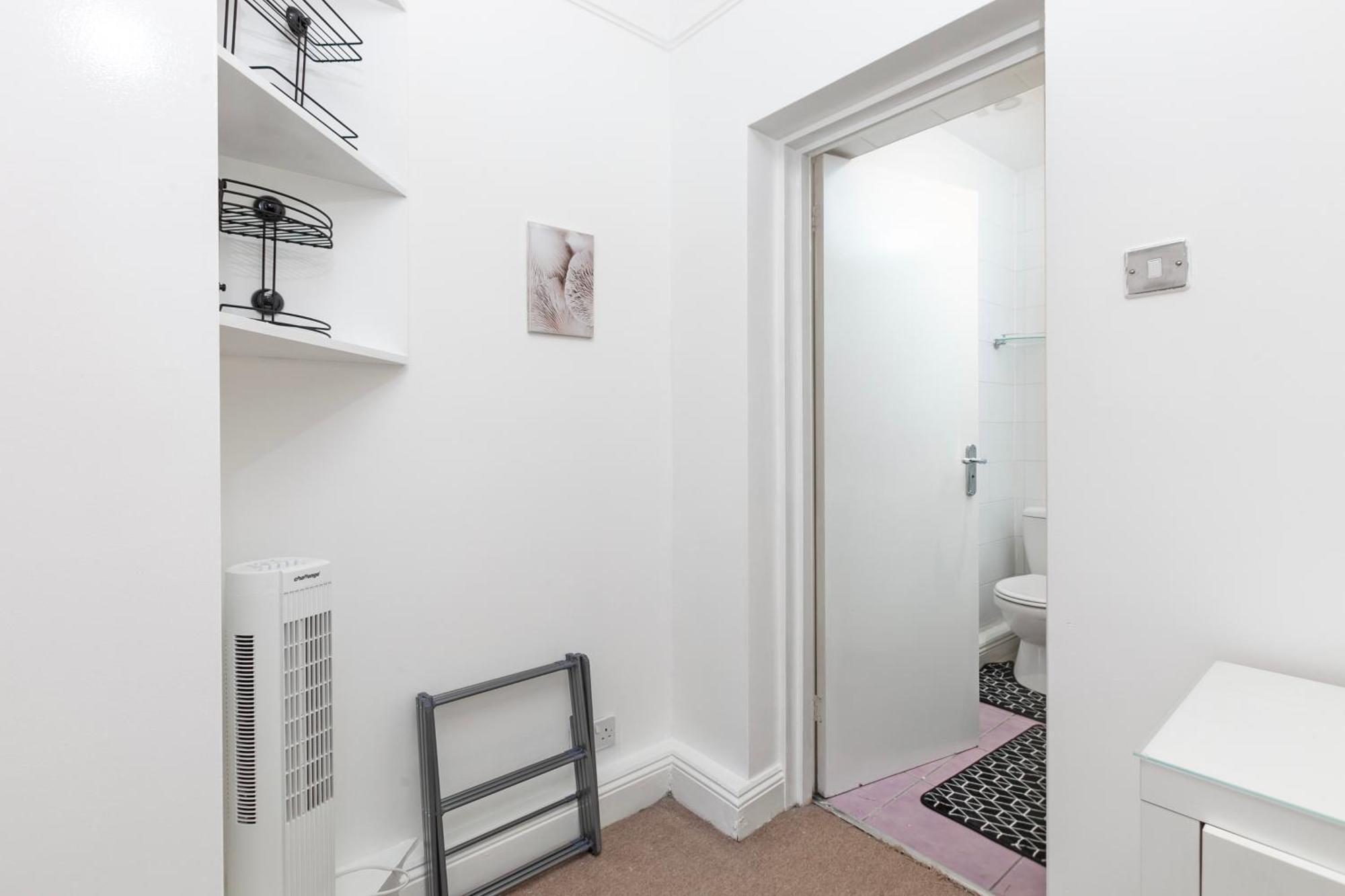 Beautiful 3 Bedroom Flat In Scott Ellis Gardens Londýn Exteriér fotografie