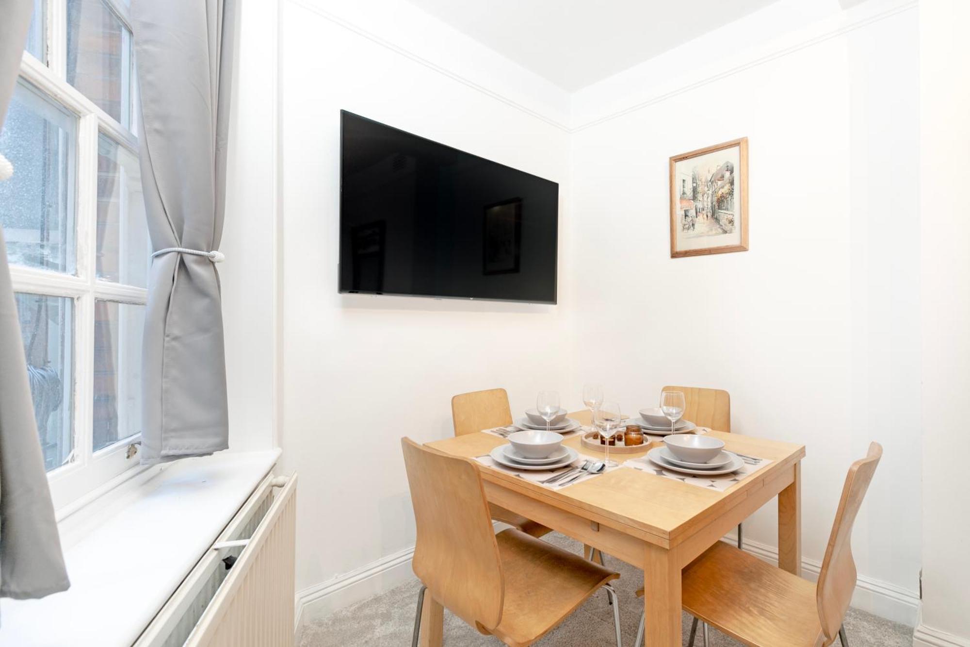 Beautiful 3 Bedroom Flat In Scott Ellis Gardens Londýn Exteriér fotografie